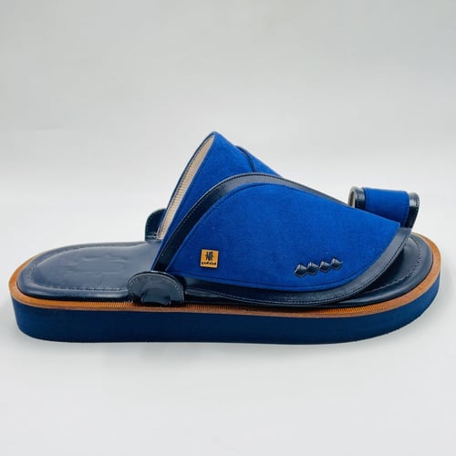 حذاء جلد شامواه