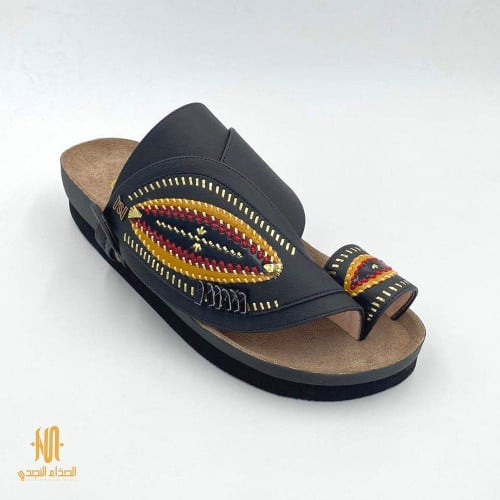 حذاء مطرز زري ذهبي ربل طبي