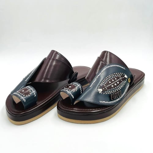 حذاء مطرز صوف كتان