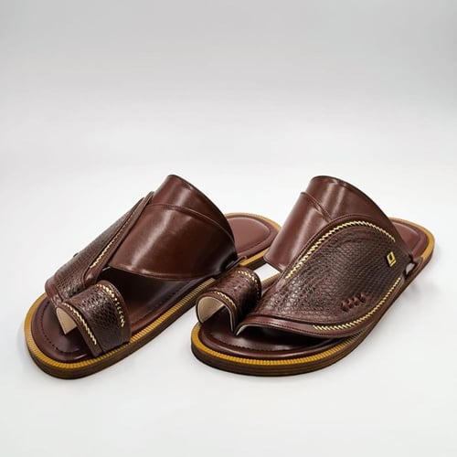 حذاء جلد افعى طبيعي مطرز زري ذهبي