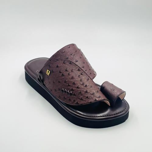 حذاء لون بني جلد نعام مطبوع