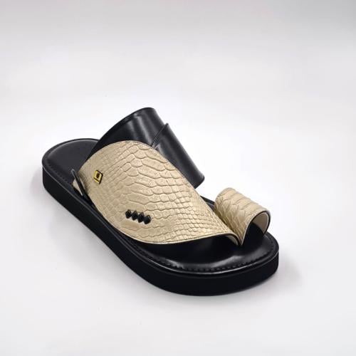 حذاء جلد ثعبان مطبوع