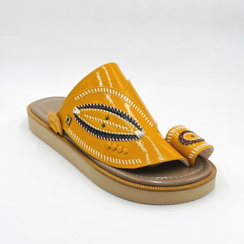 حذاء مطرز صوف كتان