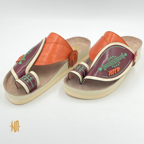 حذاء مطرز ربل طبي