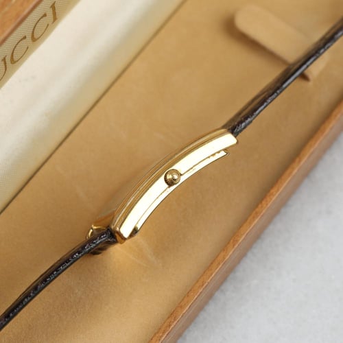 GUCCI TANK 1980s - ساعة قوتشي تانك من 1980