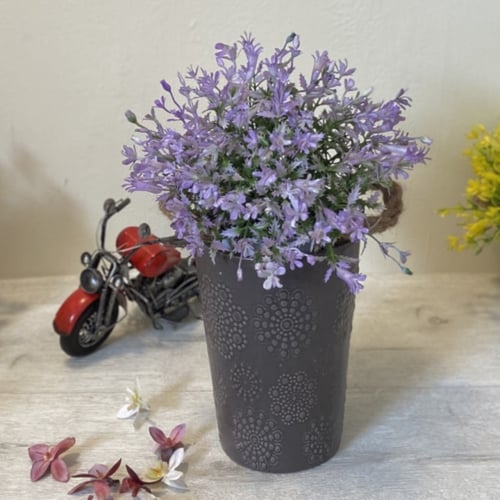 فازة سيراميك رمادي مزخرفة