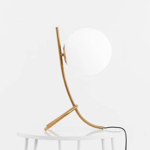 ابجورة مودرن كرة مضيئة وذراع ذهبي