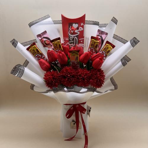 هديه عيد الام شوكلت مع زهور صناعيه