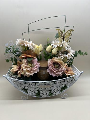 هديه عيد الام شمعة اروما مع زهور صناعيه