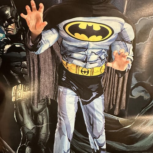 بات مان رمادي