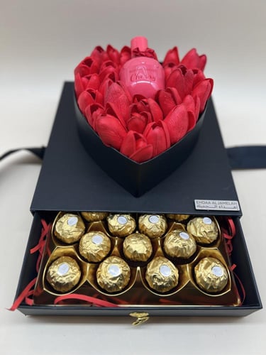 هديه الفلنتاين شوكلت وعطر cherry women’secret مع ز...