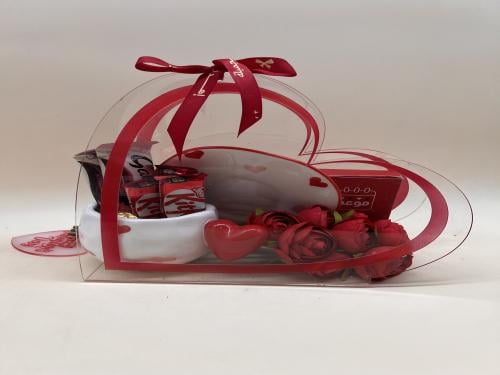 هديه الفلنتاين شوكلت و لعبه زوجيه و كوبه قلوب مع ز...