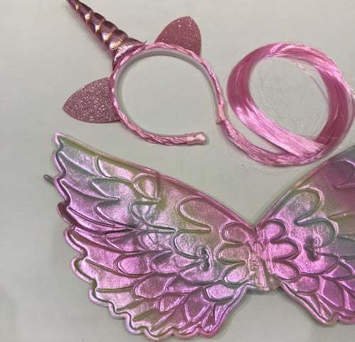 جناح يونيكورن وردي