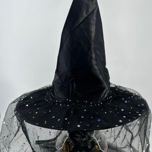 وشاح مع قبعه اسود