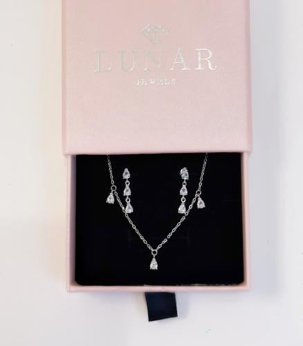 طقم Flora فضه عيار 925 مرصع بالزركون