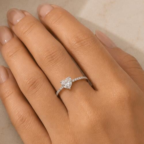 خاتم Love فضه عيار 925 مرصع بالزركون
