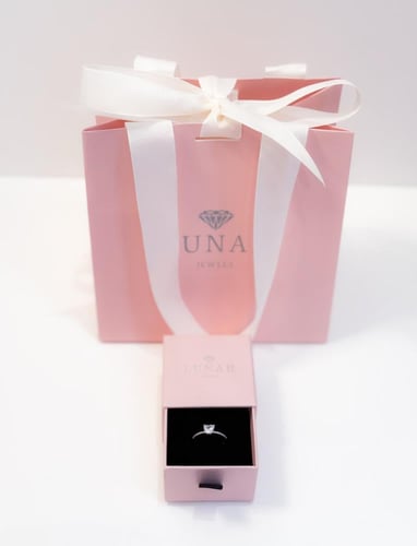 خاتم Love فضه عيار 925 مرصع بالزركون