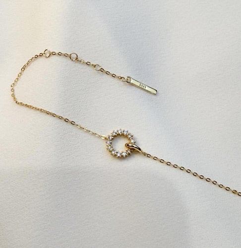 سوار Bond فضة عيار 925 مرصع بالزركون بلون الذهب