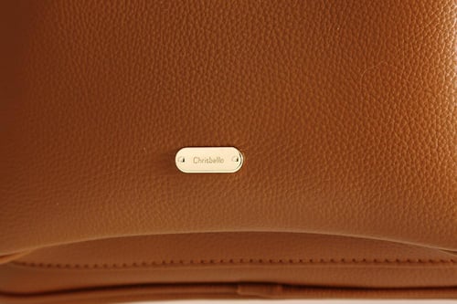 شنط ظهر بالوان الاسود