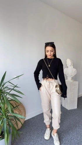 بلوفر صوف اكمام طويله اسود