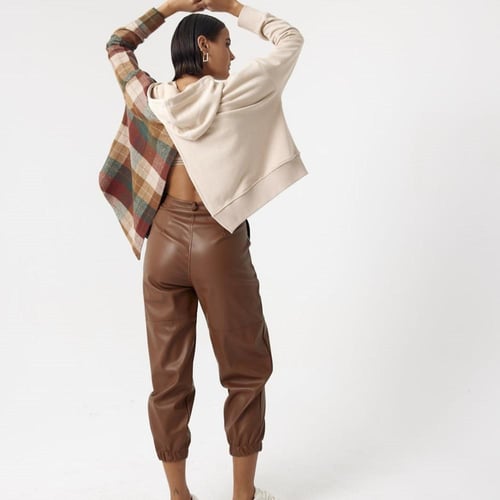 بنطلون جلد ناعم بستايل واسع