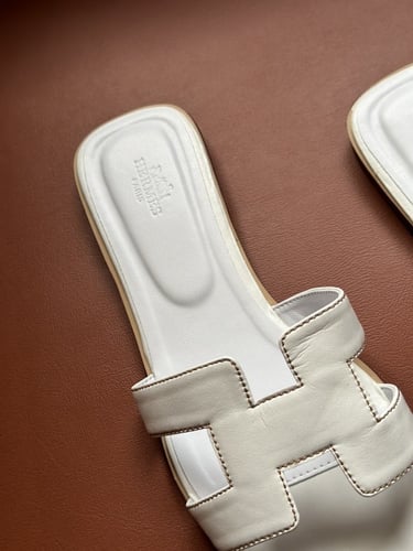 سليبر ابيض -H