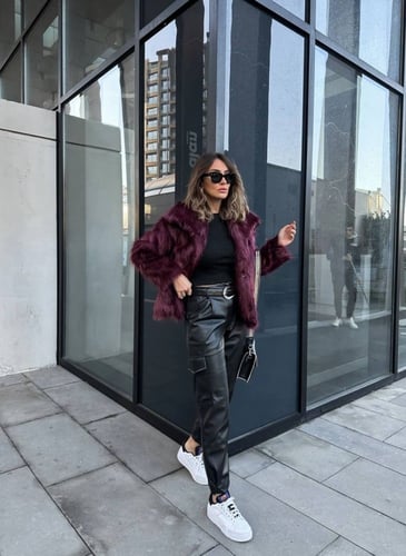 بنطلون جلد اسود استايل كوري