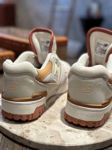 سنيكرز نيو بلانس 550