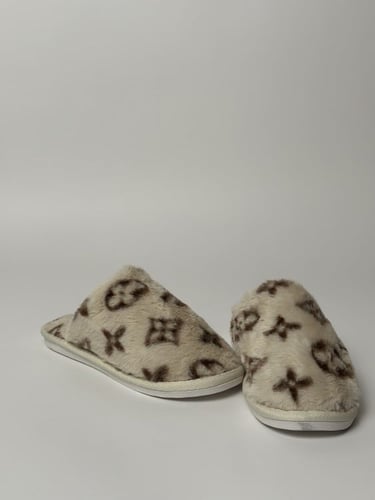 شبشب فرو ناعم بالوان البيج