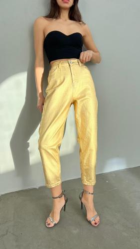 جينز بالوان الذهبي