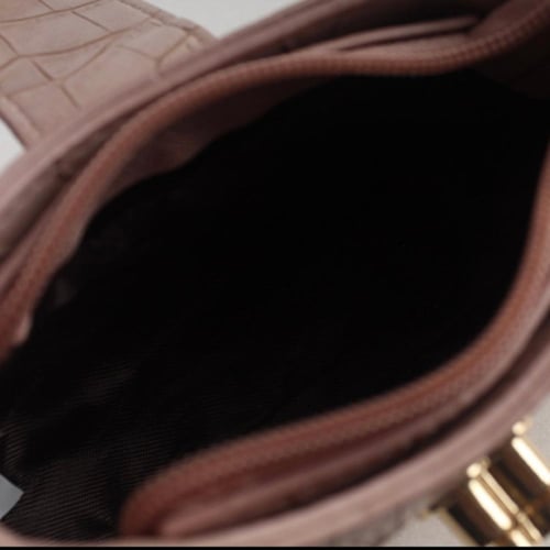 شنطة جلد بحجم مايكرو وردي