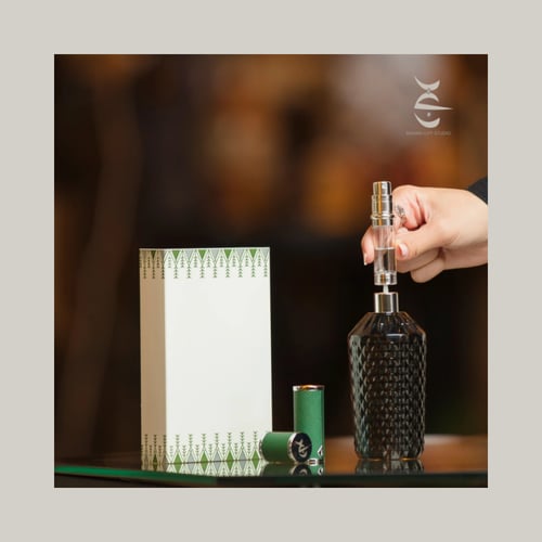 زجاجة تعبئة العطر الجلدية بالقط العسيري