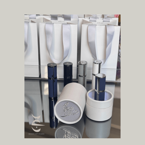 زجاجات تعبئة العطر الجلدية