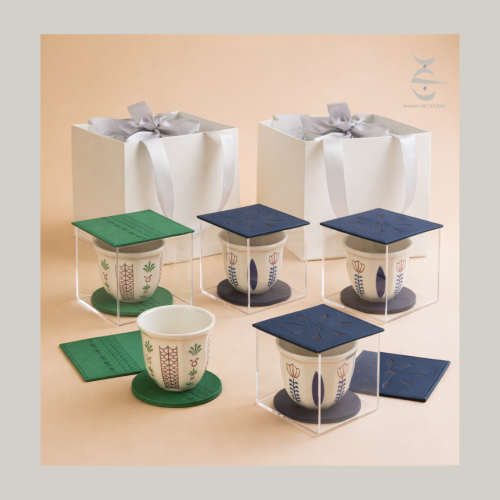 كوب بشكل فنجال عملاق