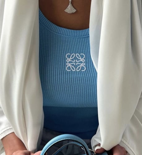 تيشيرت لويفي