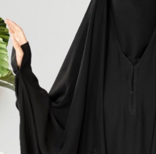 عباءة رأس بشت