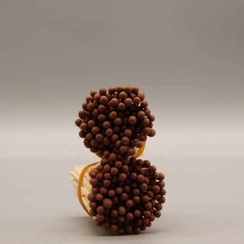 كبريت لون بني