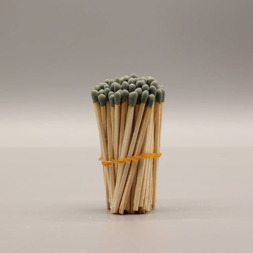 كبريت لون زيتي