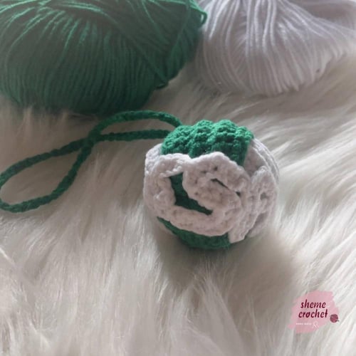 كروشيه ميدالية الكُرة