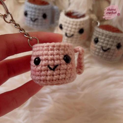 كروشيه ميدالية كُوب السّعَادة