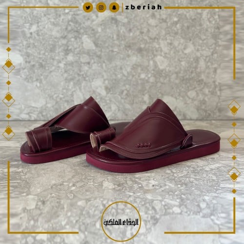 حذاء عنابي كلاسيك