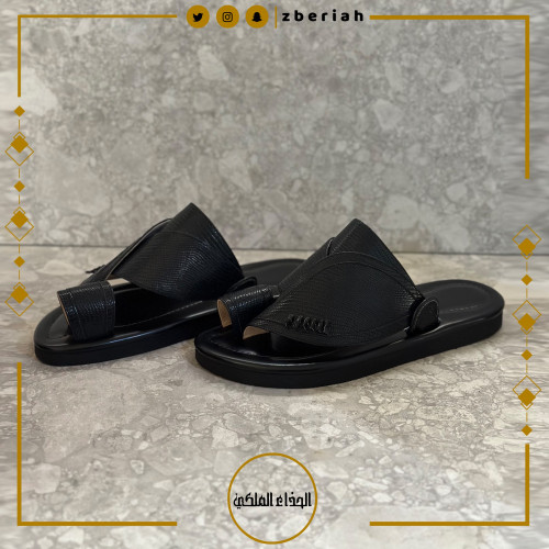 حذاء أسود مع جلد ليزرد أسود