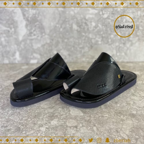 حذاء اسود لامع مع جلد سحليه أسود