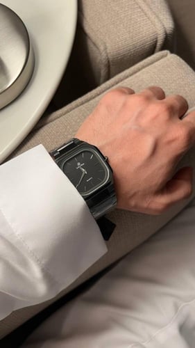 ساعه رجاليه