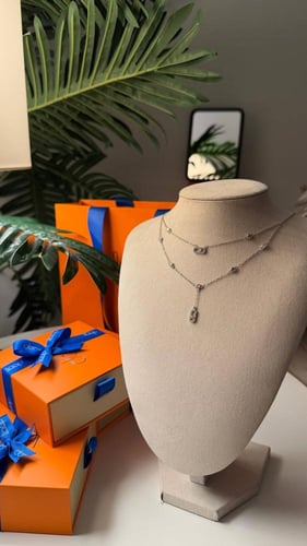 سلسال نسائي من ماركة اوب