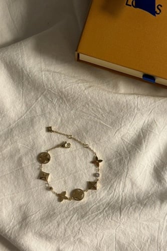 اسواره لويس فتون