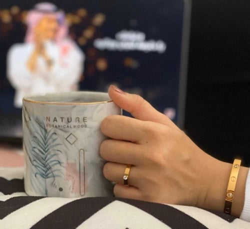 اسوارة نسائية