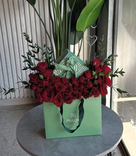 ورد مع باتشي