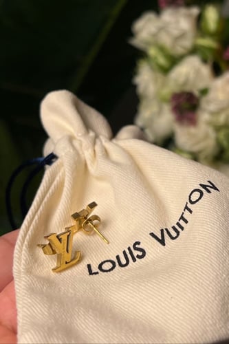 حلق لويس فتون