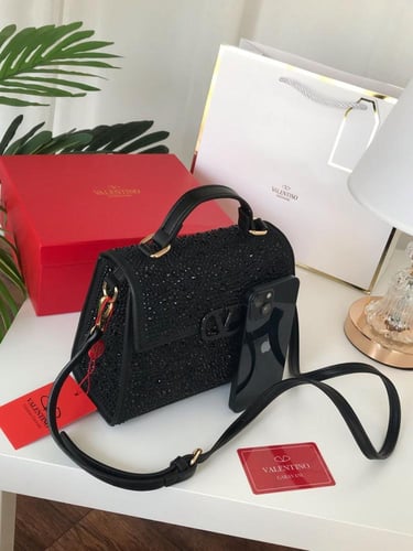 شنطه فالنتينو